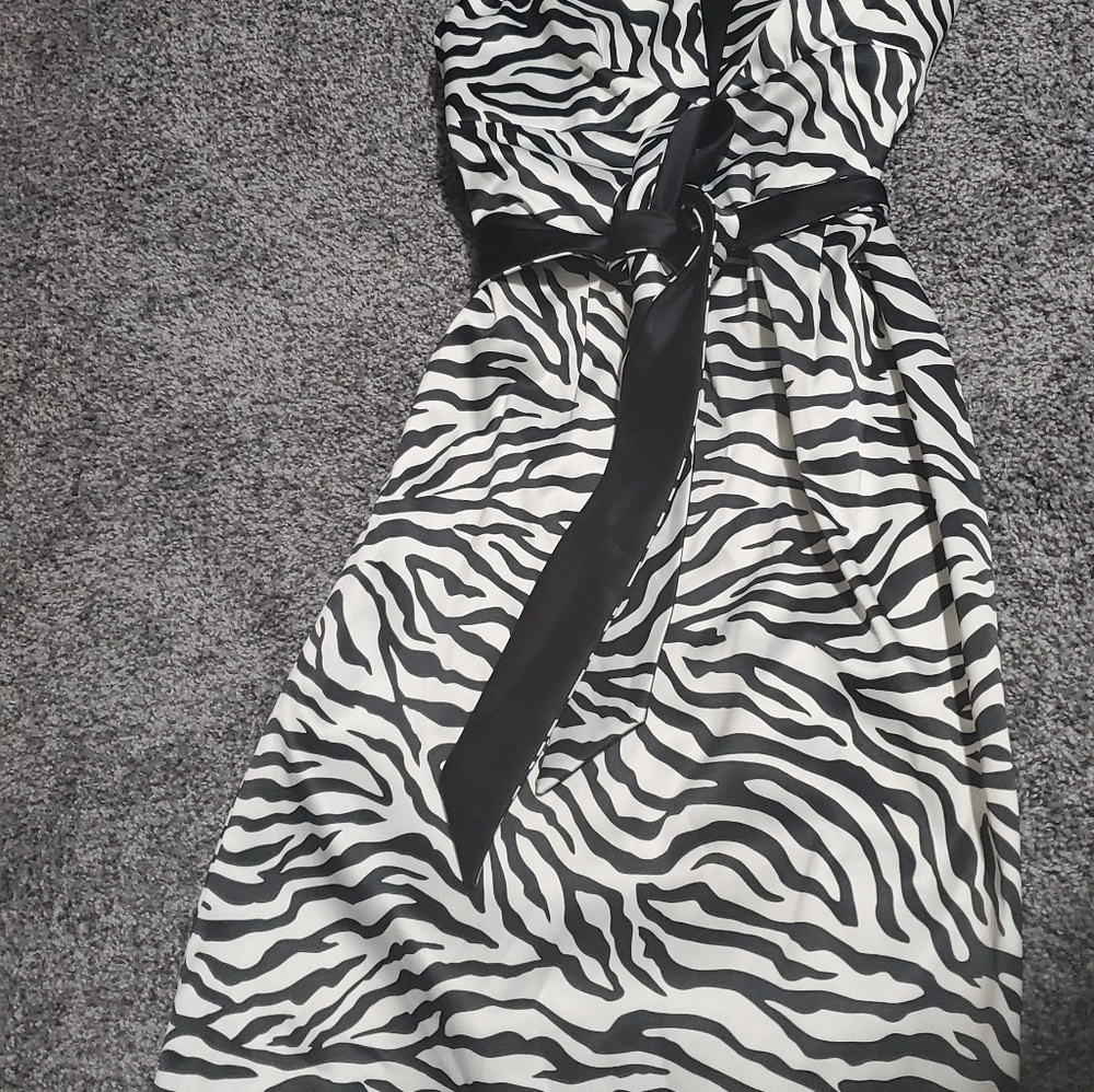 Zebra print White house black market dress